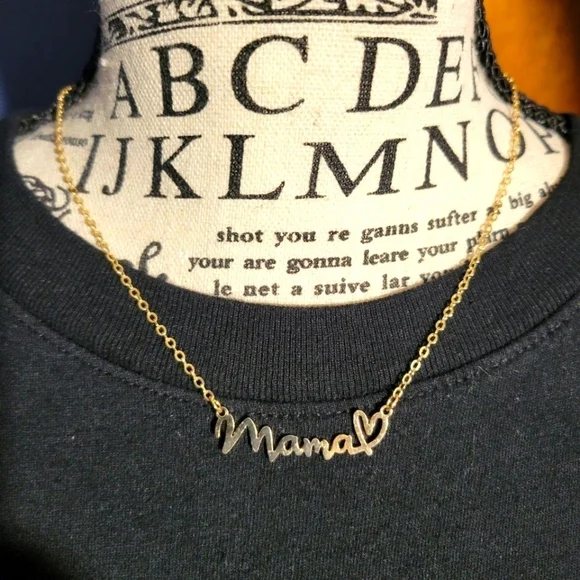 Necklace Womens Gold 'Mama' - Picture 1 of 4